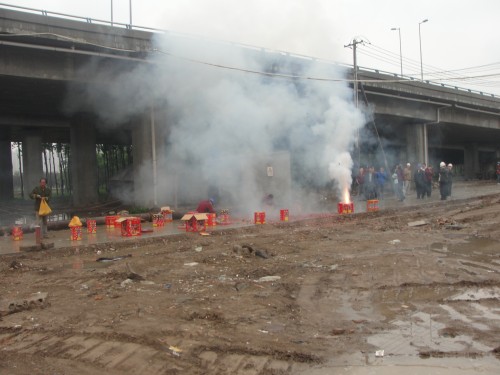 西安高新开发区里花水立交匝道工程开工建设